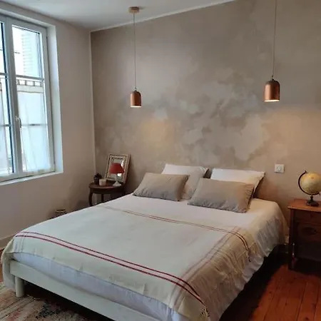 Vakantiehuis Elegante Maison Pres De La 1 Ou 2 *