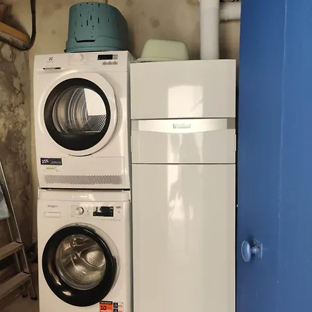 Elegante Maison Pres De La 1 Ou 2 *