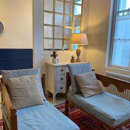 Semesterbostad Elegante Maison Pres De La 1 Ou 2