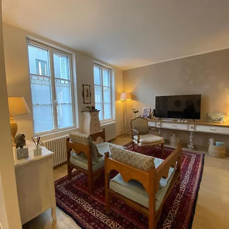 Elegante Maison Pres De La 1 Ou 2 Holiday home *